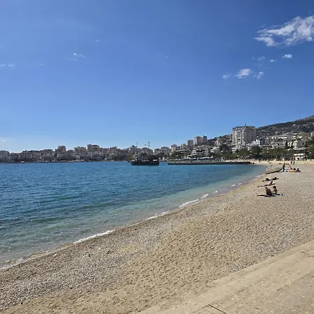 公寓 Deep Blue Penthouse 111 *