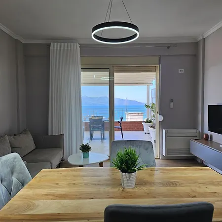Deep Blue Penthouse 111 * Sarandë