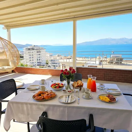Deep Blue Penthouse 111 *
