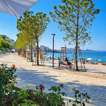Deep Blue Penthouse 111 *